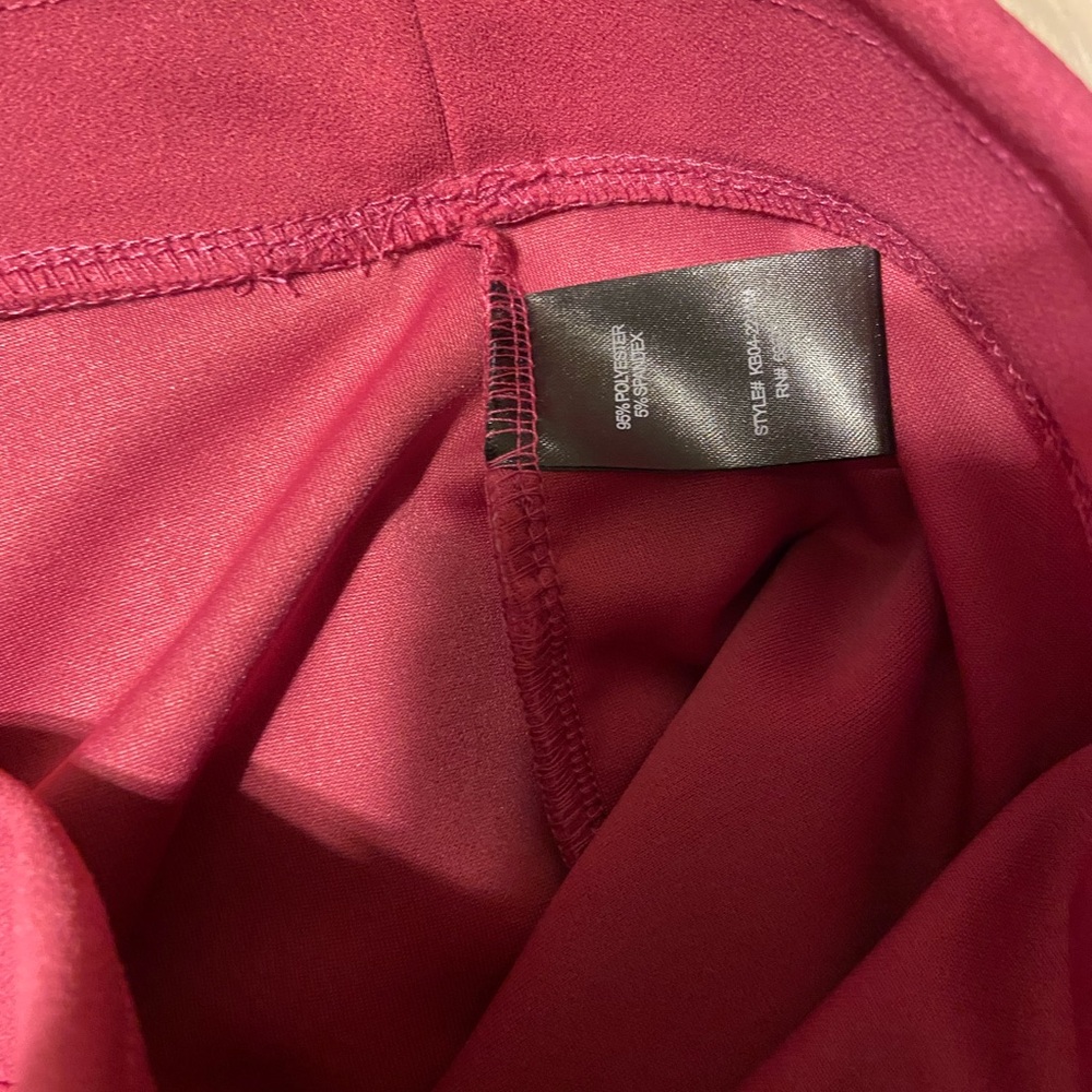 Women’s Tailored Pull-On Pants in Deep Pink - Picture 4 of 8